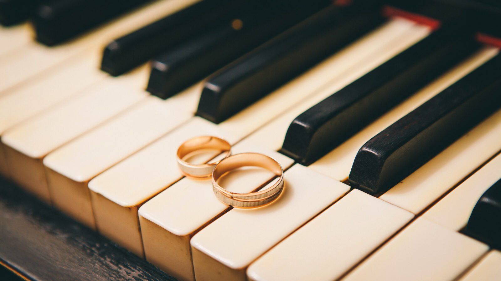 piano wedding songs to walk down the aisle