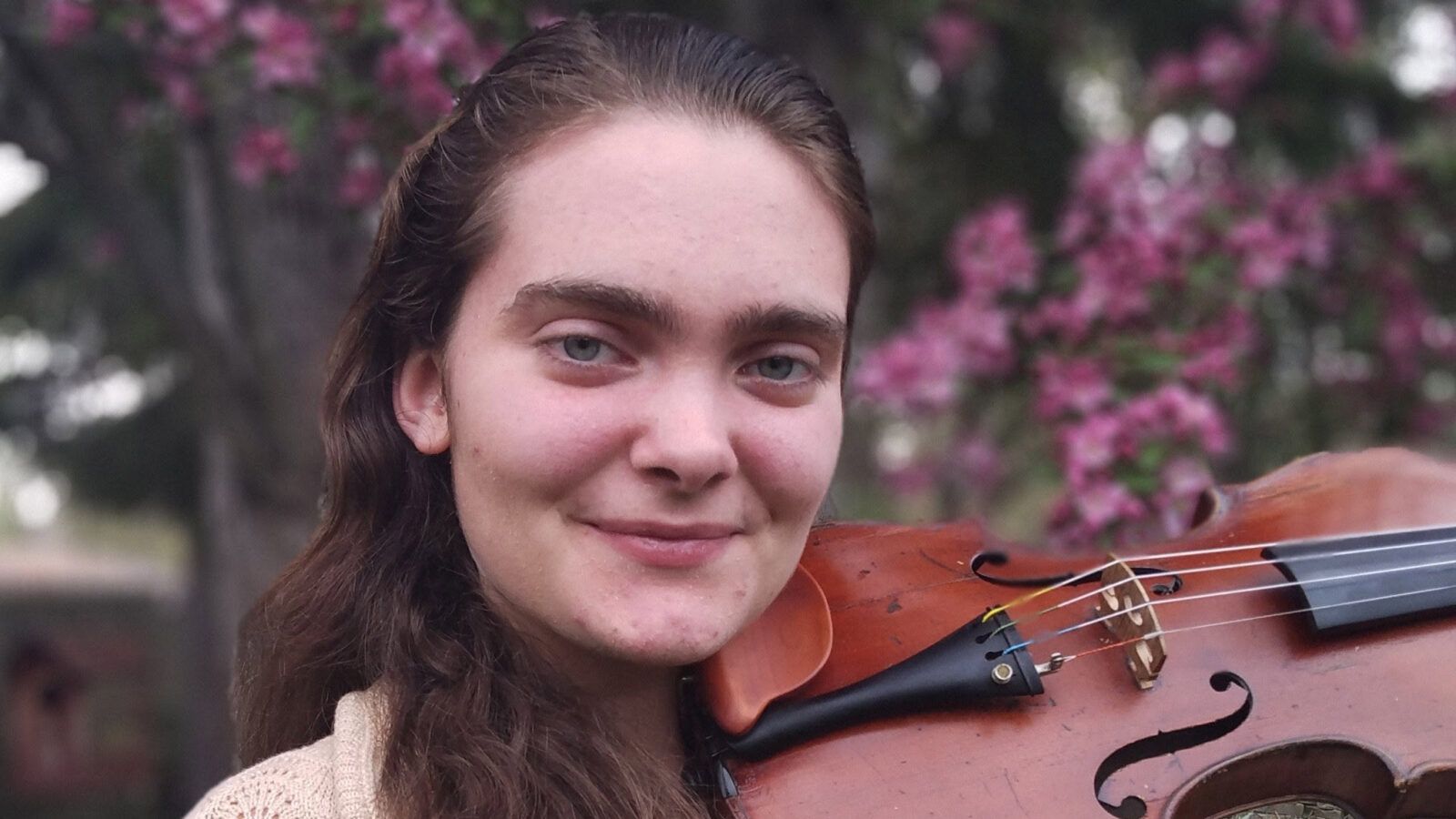 Encore Broadcast Catherine Woods, 18, violin WFMT