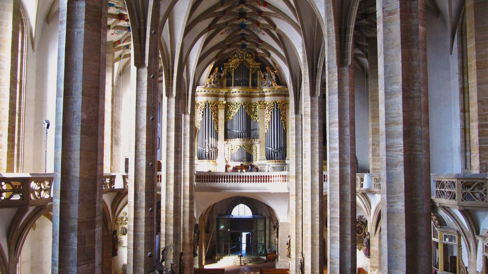 www.wfmt.com