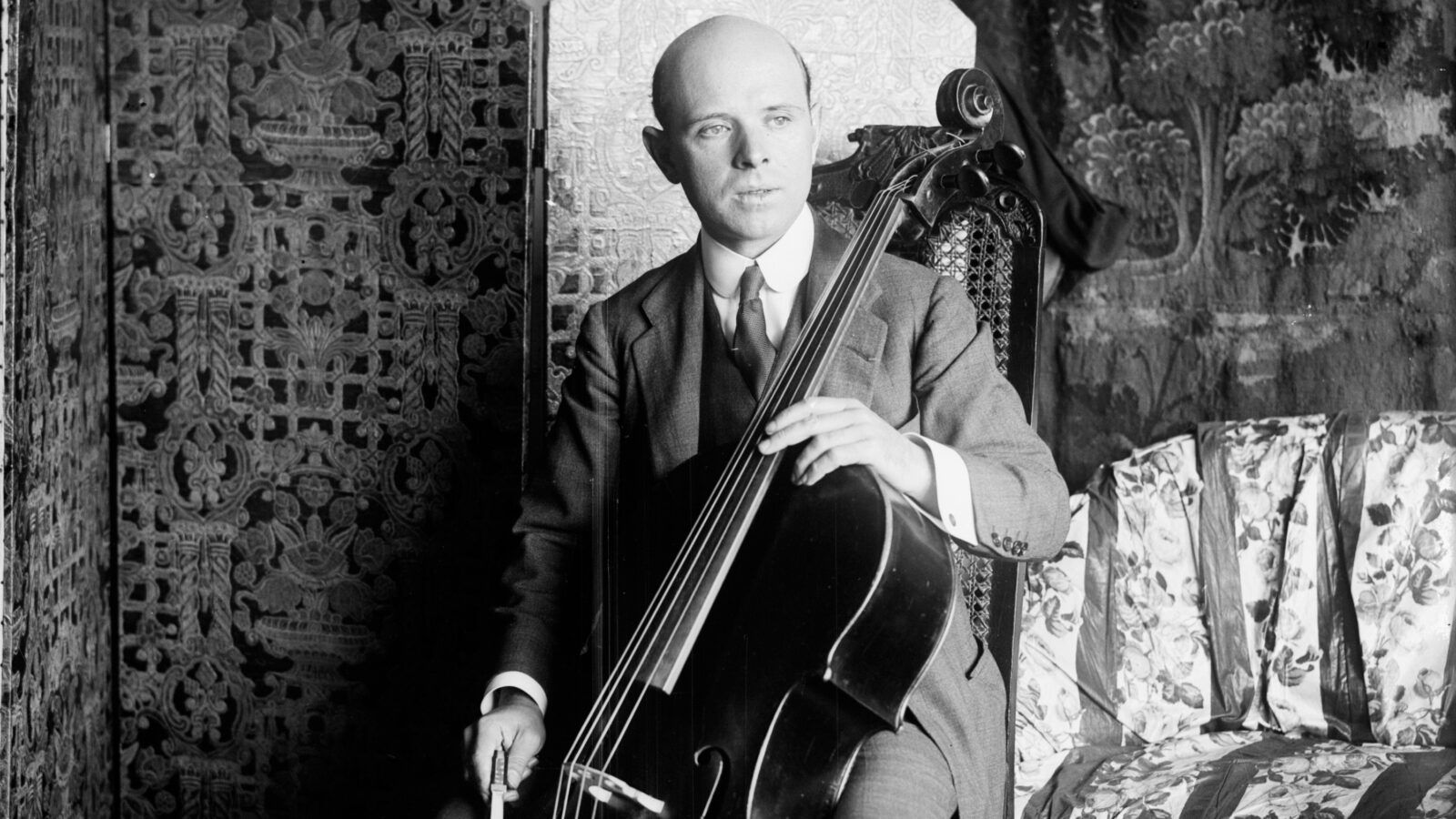 クラシック Pablo Casals Edition Vol.1 Pablo Casals Edition Vol.1 -The Portrait (25CD) | HMV&BOOKS