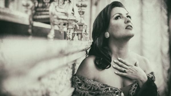 Anna Netrebko out of Met Opera over her support of Putin