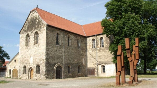 Slow music: Chord change in Germany of 639-year organ piece