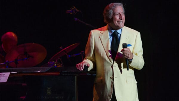Music helping Tony Bennett battle Alzheimer's disease