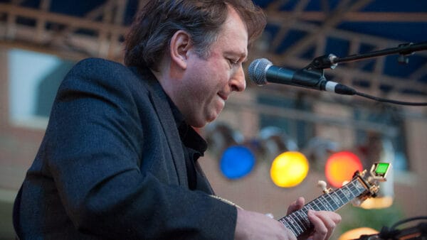 Steve Martin Inducts WFMT Favorite Jens Kruger Into American Banjo Hall of Fame
