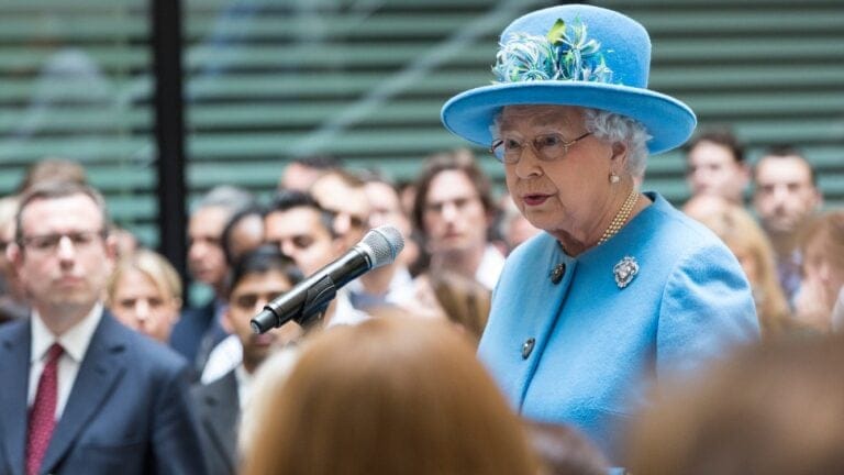 Queen Elizabeth II gives a speech in 2015