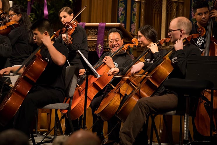 ‘Cellist Yo-Yo Ma joins members of the Civic Orchestra of Chicago in a concert at Fourth Presbyterian Church during the 2016 Bach Marathon presented with the People’s Music School (Photo: Todd Rosenberg)