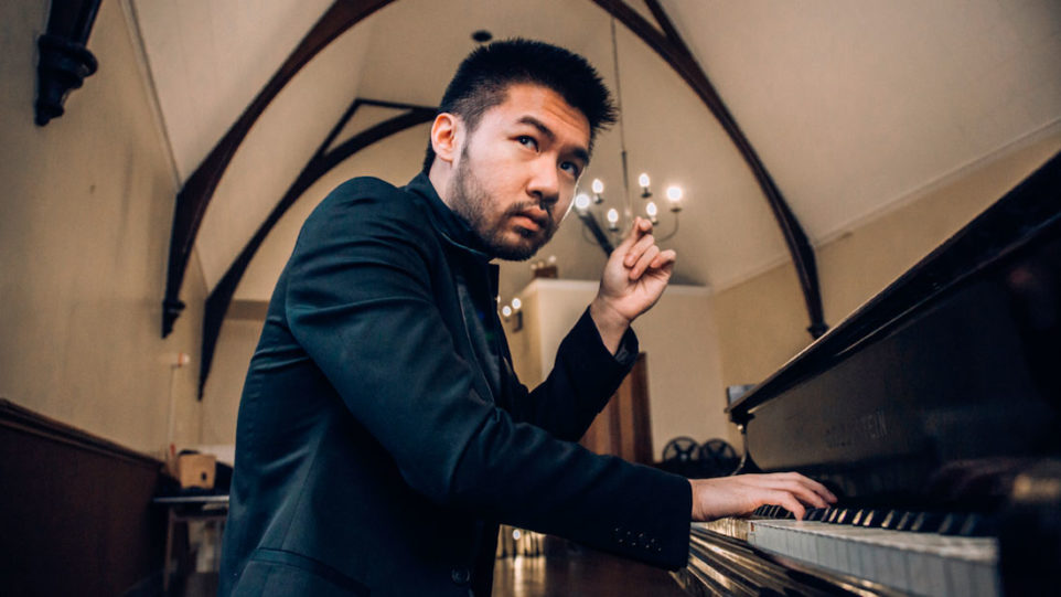 Pianist Conrad Tao. (Photo: conradtao.com)