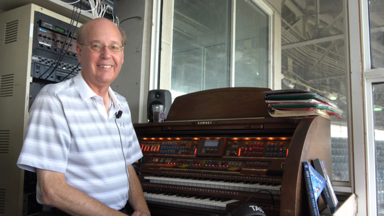 cubs organist Gary Pressy