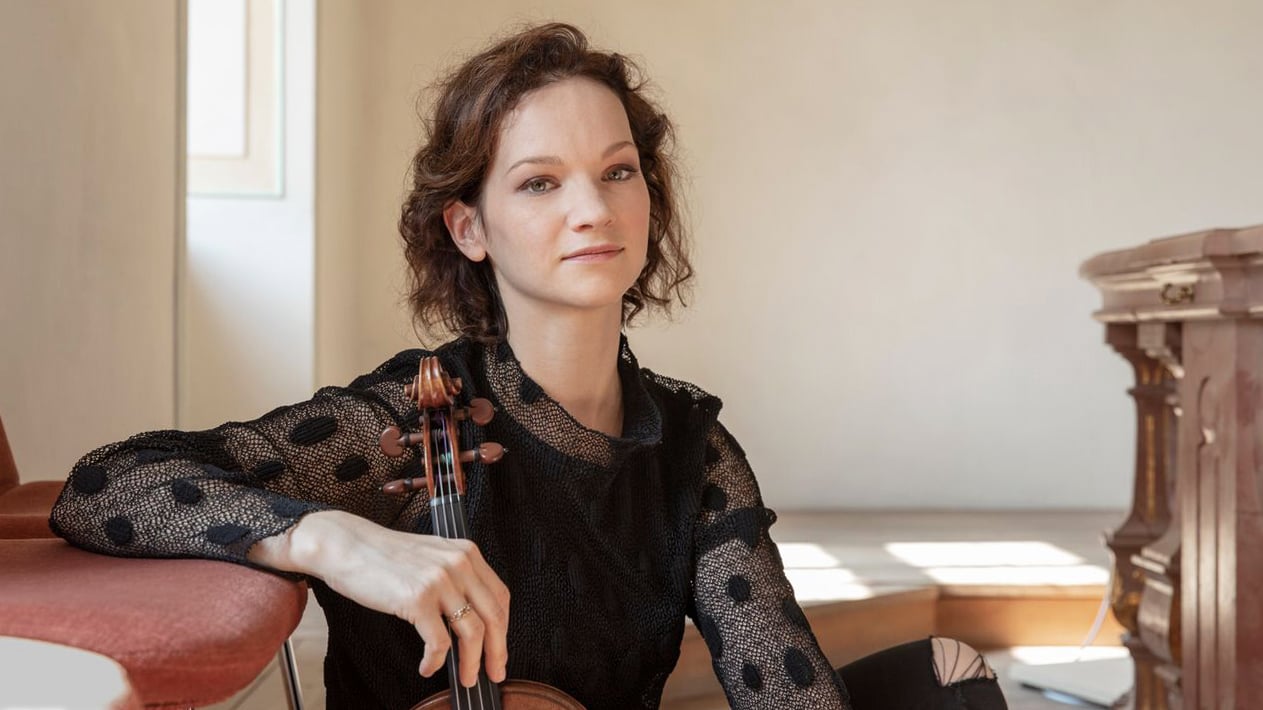 Hilary Hahn (Photo: Dana van Leeuwen/Decca)