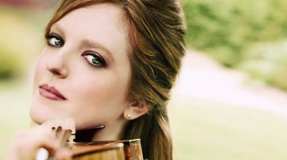 Violinist Rachel Barton Pine (Photo: Lisa-Marie Mazzucco)