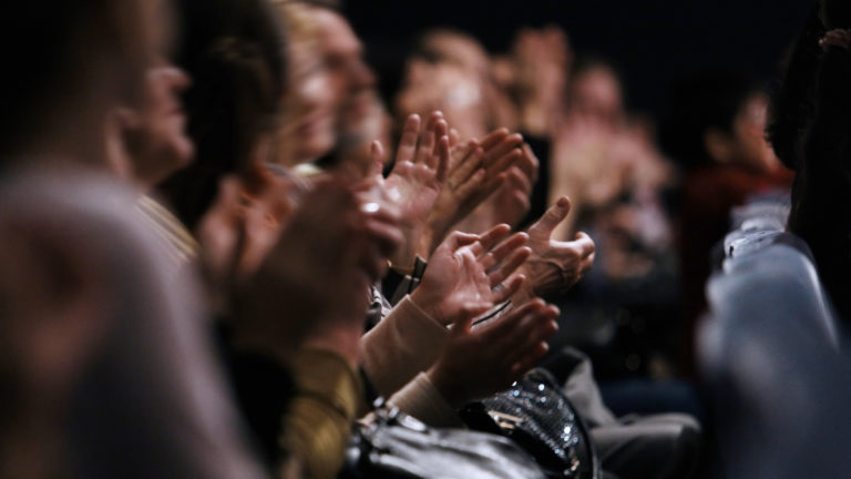 audience applauding chicago classical season