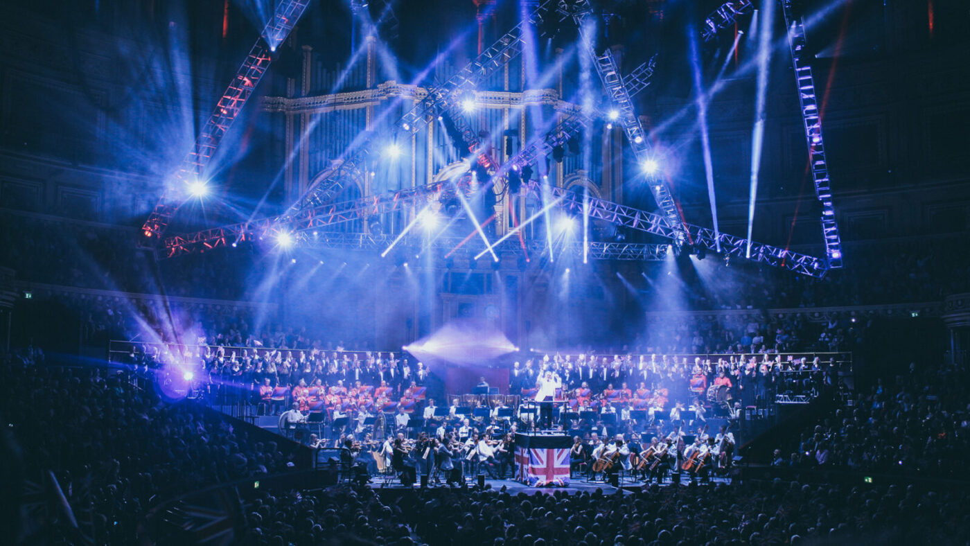 Wfmt Testing How does coronavirus spread at a concert? Germans do a test | WFMT