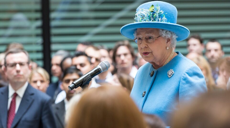 Queen Elizabeth II gives a speech in 2015