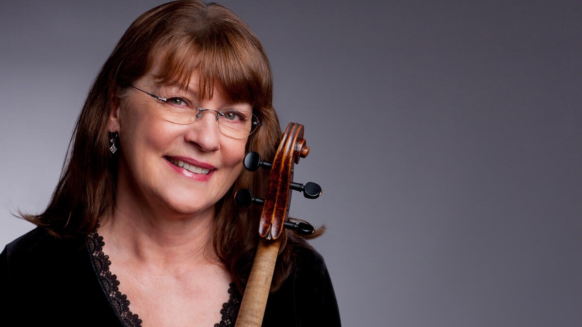 Karen Dirks portrait with viola