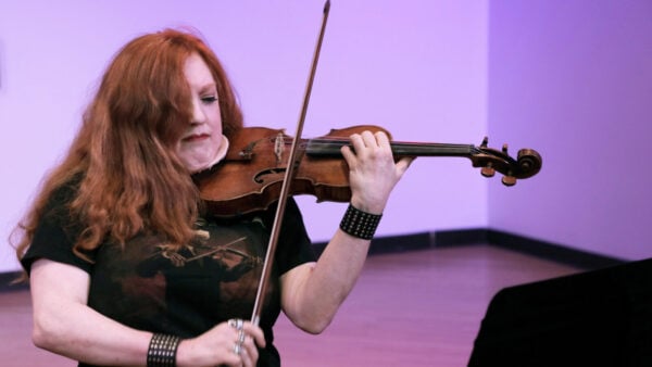 Rachel Barton Pine (Studio, playing)