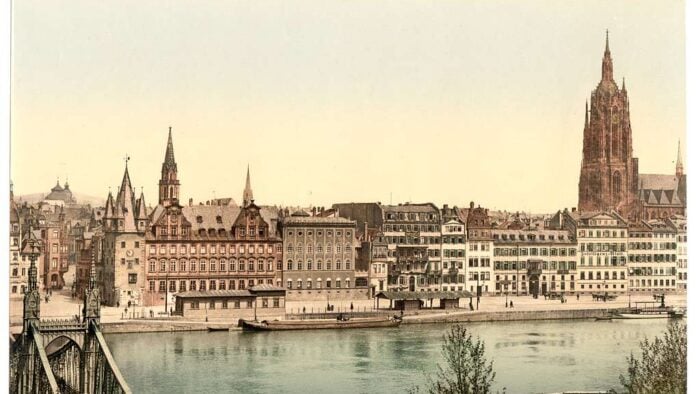 vista of a late 19th century city on a lake