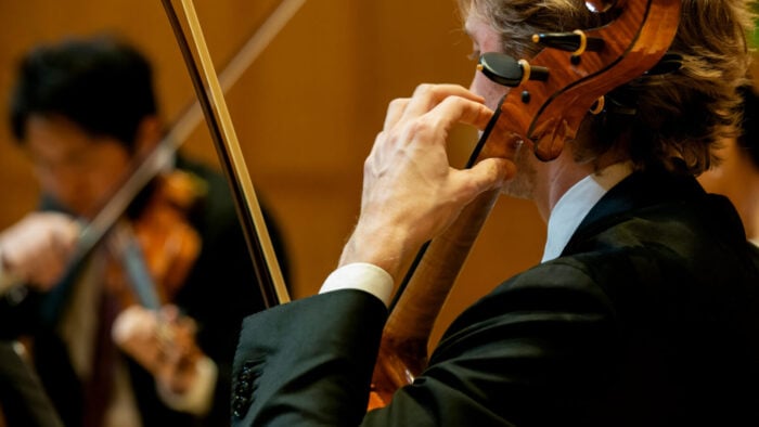 Looking over a cello players shoulder